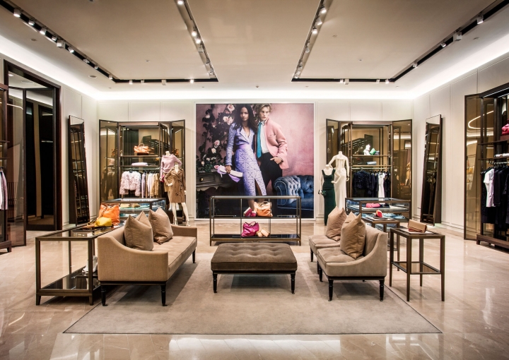Burberry 上海靜安嘉里中心旗艦店設計